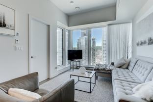 1188 Rue Saint-Antoine O - Photo 1 of 1