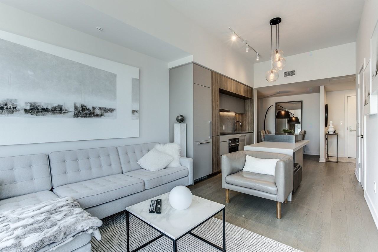 1188 Rue Saint-Antoine O - Photo 3 of 29