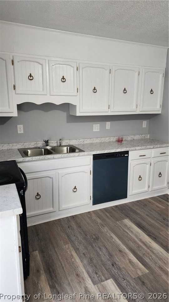 1437 Artesian Ct - Photo 4 of 14