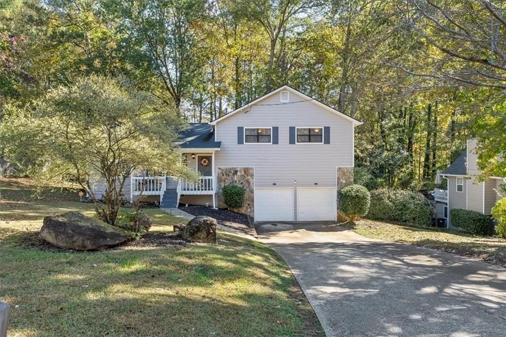 4041 Woodbridge Ct - Photo 2 of 25