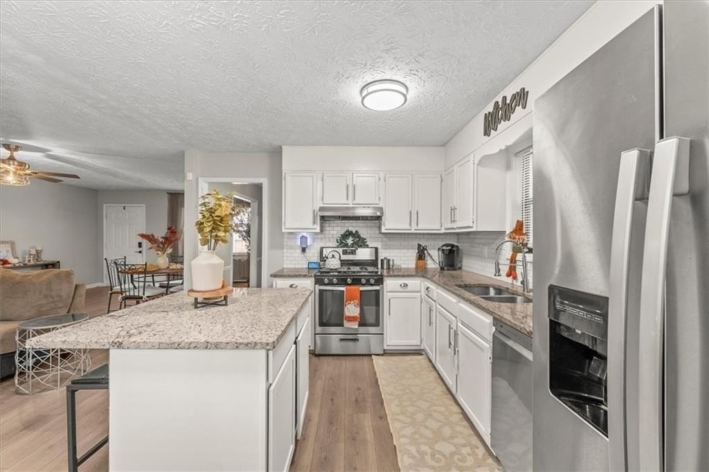 4041 Woodbridge Ct - Photo 7 of 25