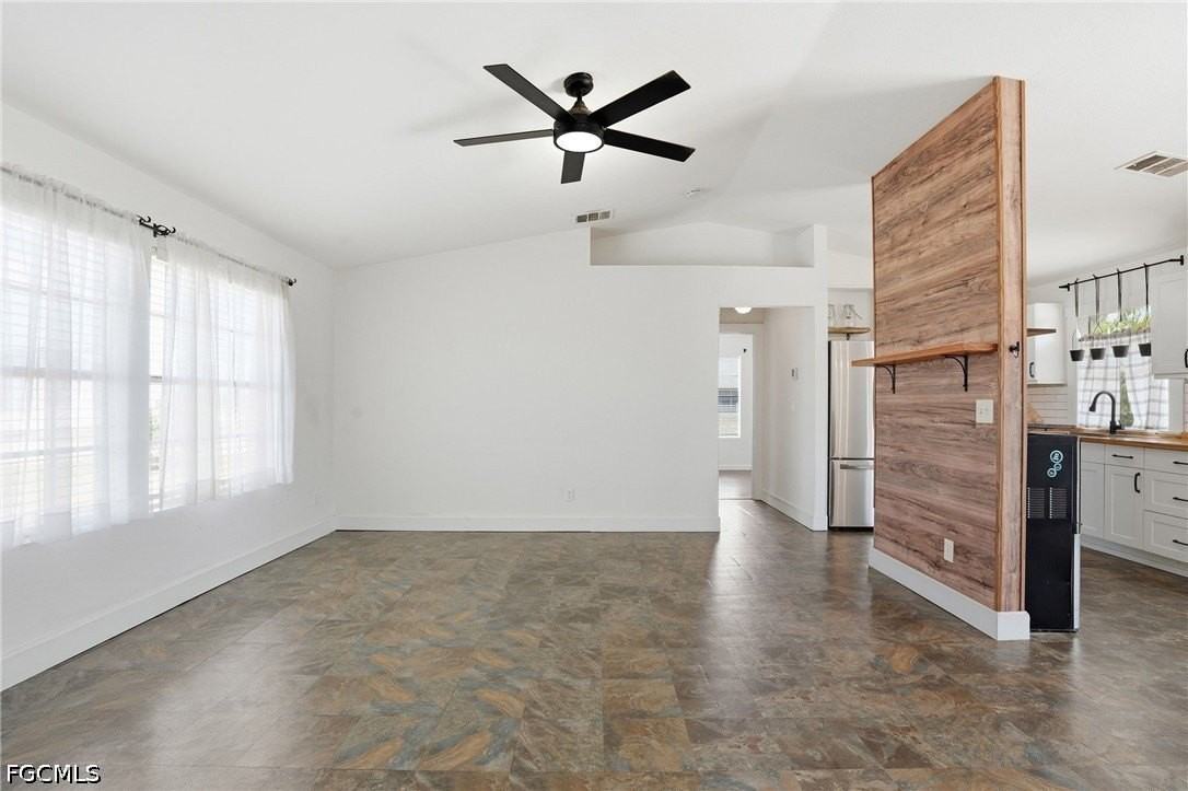 18 Nw 26th Ter - Photo 4 of 9