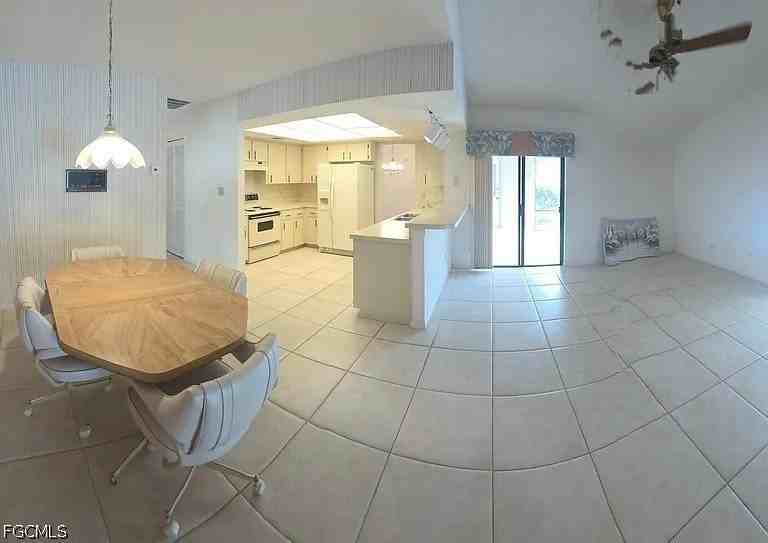 4636 Creekview Ln - Photo 5 of 38