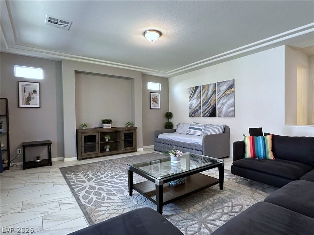 8573 Silver Coast St - Photo 5 of 37
