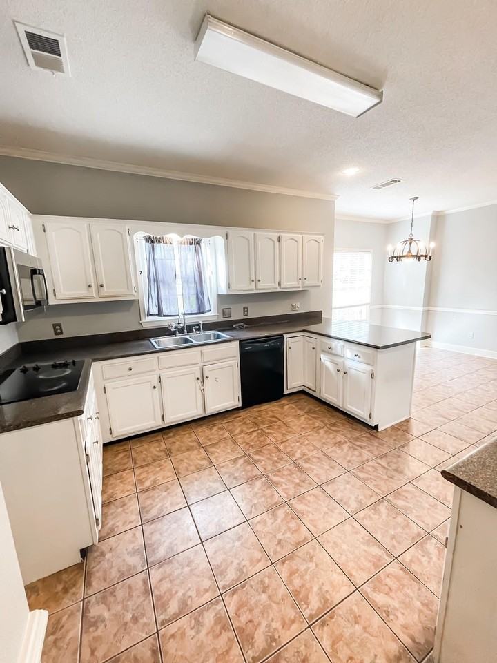 3366 Bailey Creek Cv N - Photo 5 of 13