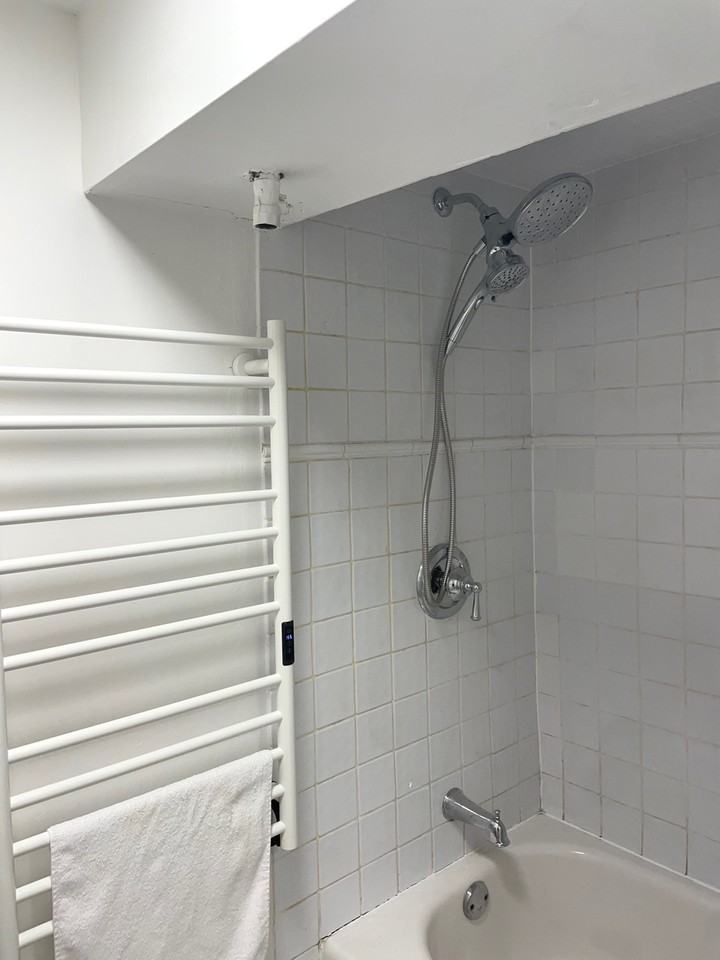 520 Brunswick Ave - Photo 2 of 8