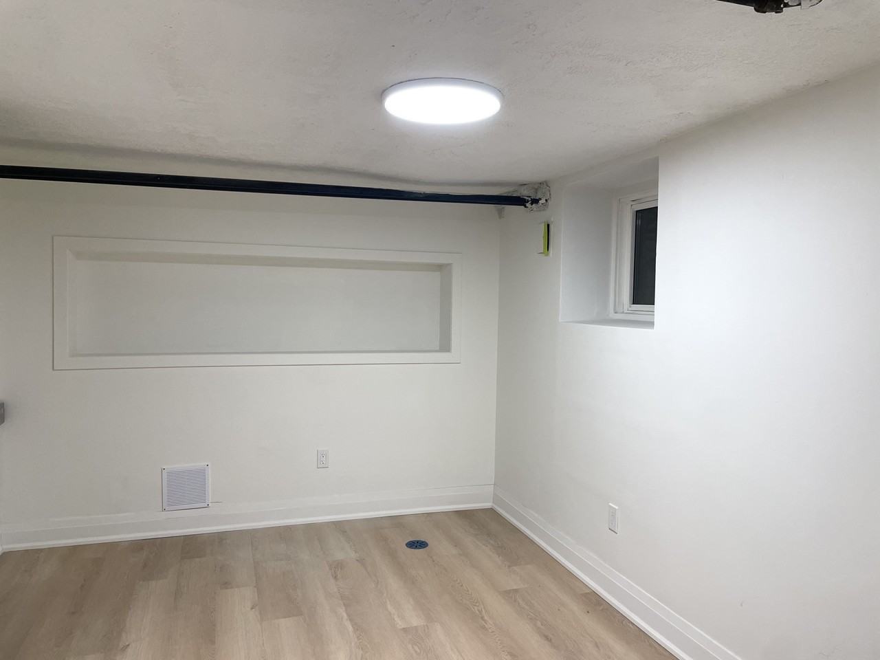 520 Brunswick Ave - Photo 3 of 8