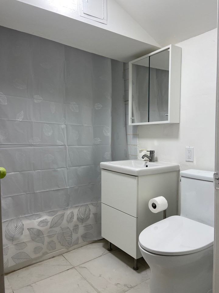 520 Brunswick Ave - Photo 5 of 8