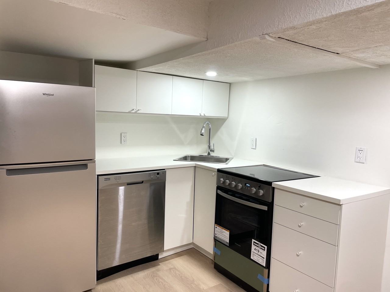 520 Brunswick Ave - Photo 6 of 8