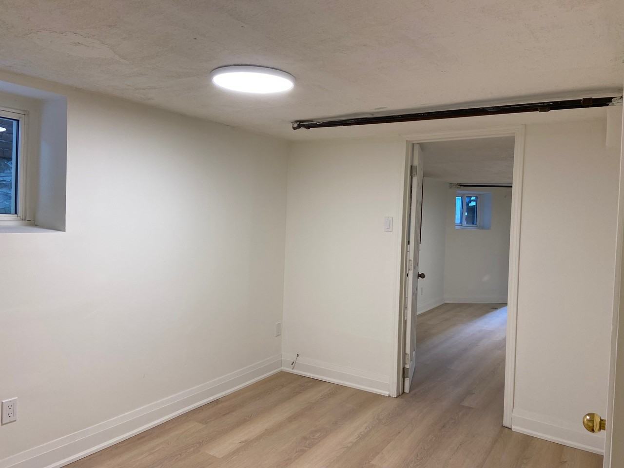 520 Brunswick Ave - Photo 7 of 8