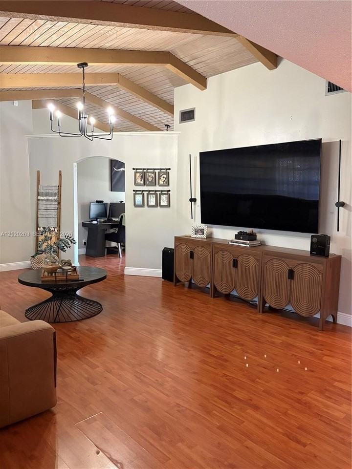 11411 Sw 114th St #NA - Photo 4 of 15