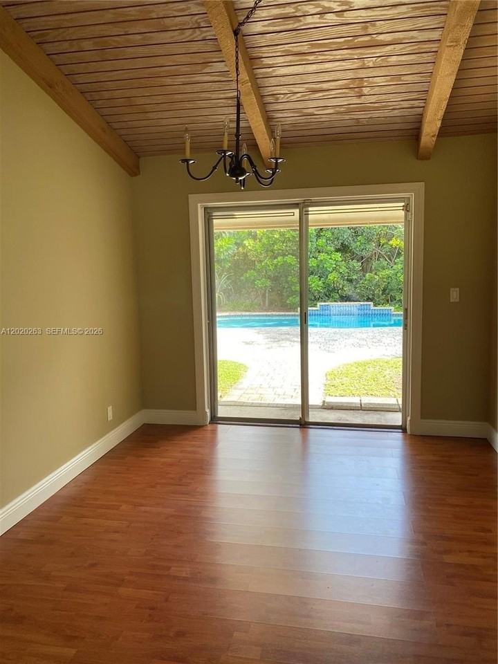 11411 Sw 114th St #NA - Photo 6 of 15