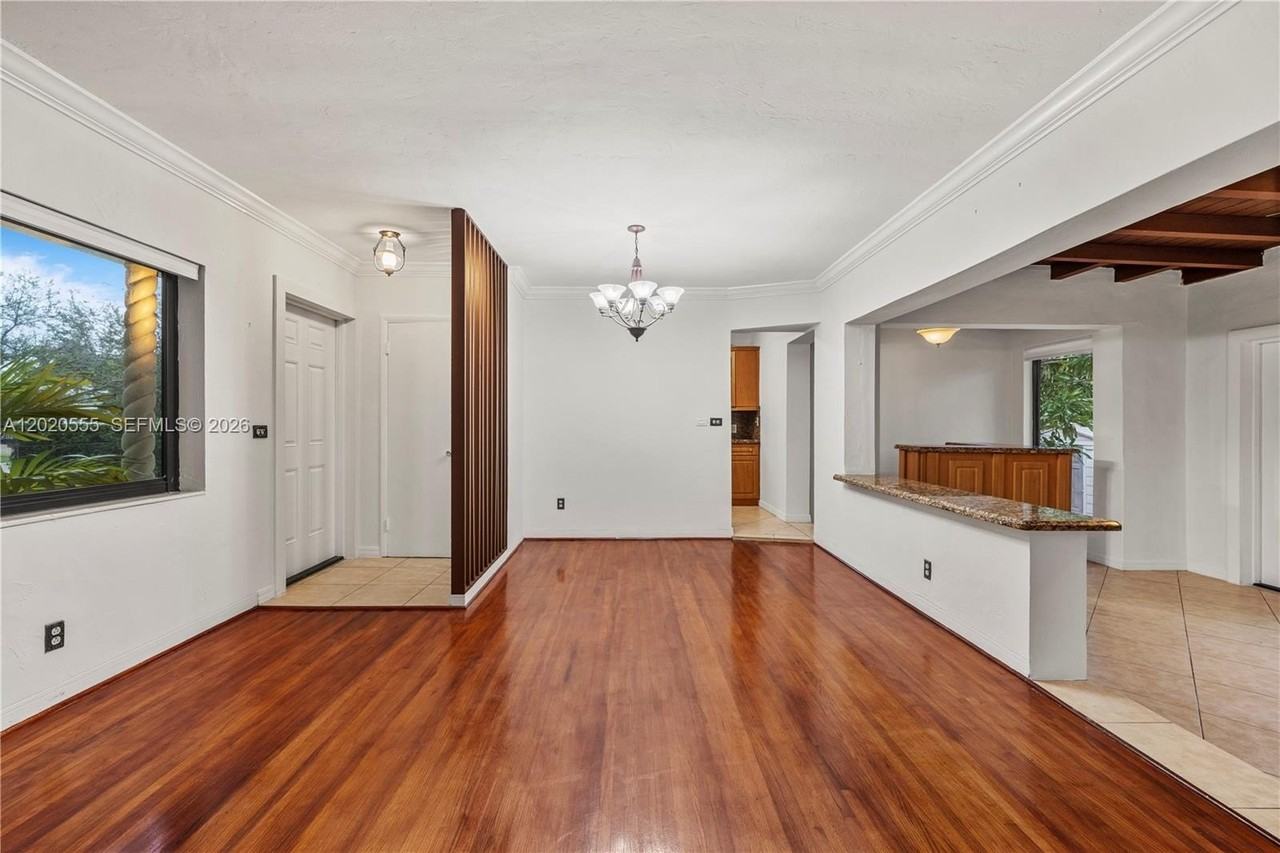 8311 Sw 34th Ter #8311 - Photo 4 of 27