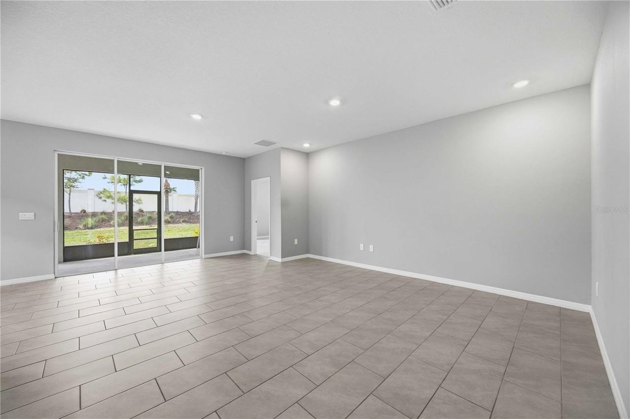 5719 Woodland Sage Dr - Photo 6 of 50