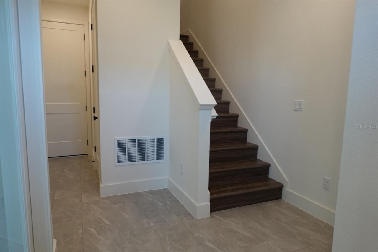 15250 Groveside Rd - Photo 4 of 15