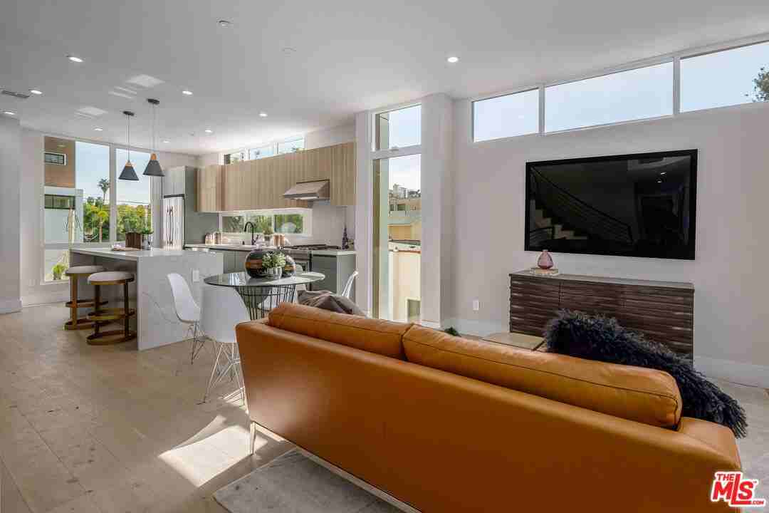 836 N Mccadden Pl - Photo 7 of 8