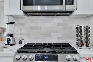 6116 S La Cienega Blvd - Photo 1 of 1