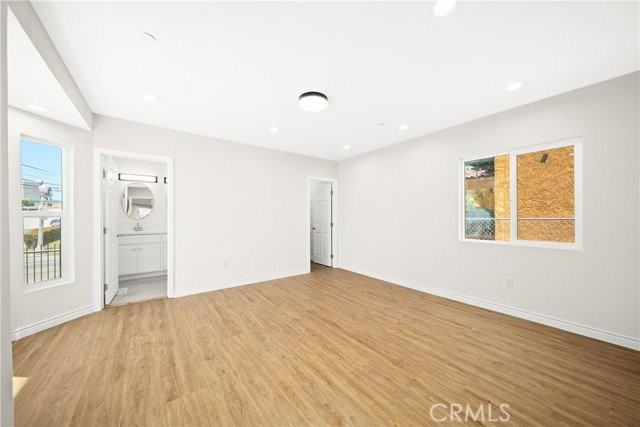 1372 Carmona Ave - Photo 3 of 8