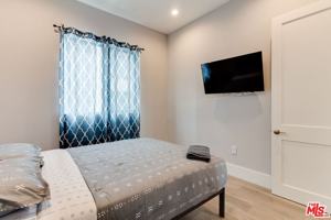 featured image of 4826 Pickford St