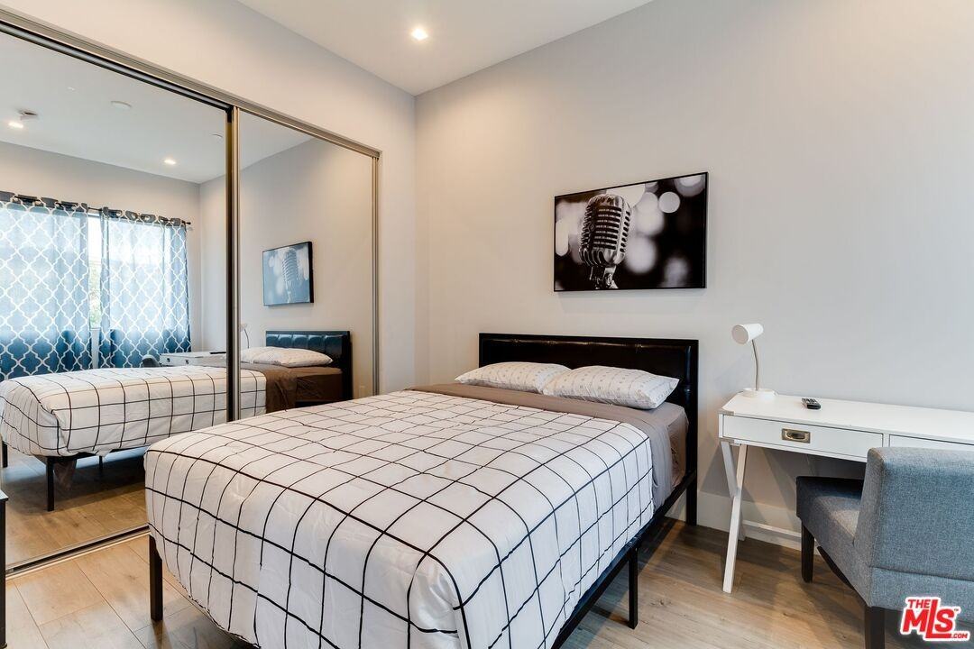 4826 Pickford St - Photo 5 of 8