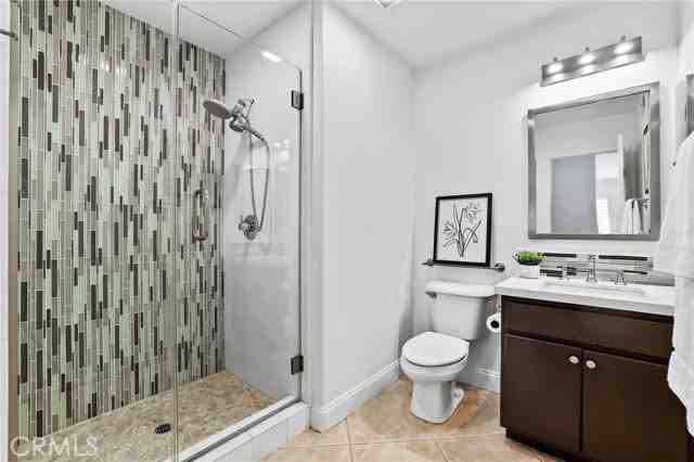 21 Bellevue - Photo 3 of 8