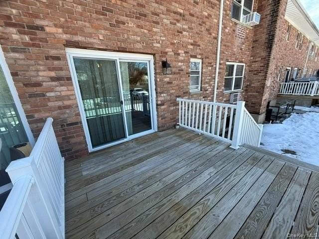 54 Ralph Ave - Photo 2 of 6