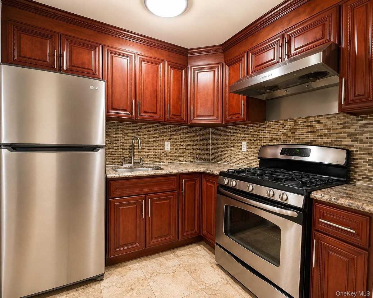 6544 Woodside Ave #1A - Photo 4 of 9