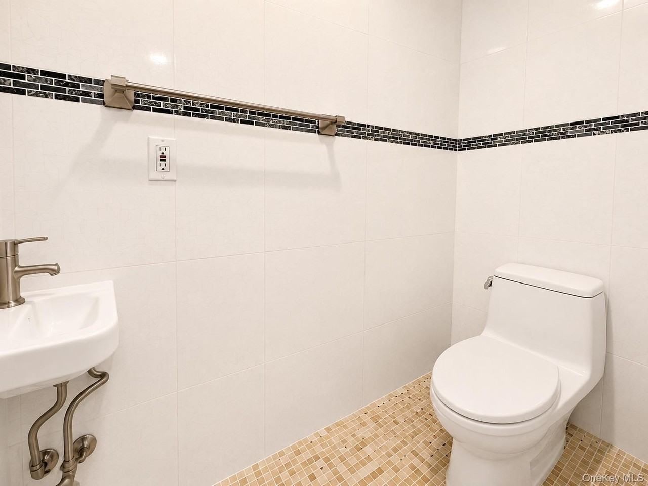 6544 Woodside Ave #1A - Photo 6 of 9