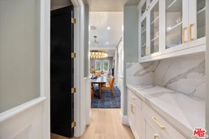 featured image of 4225 Alcove Ave