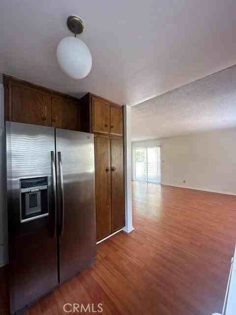 1969 Alpha St - Photo 4 of 8