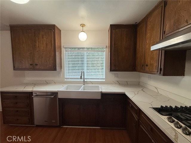 1969 Alpha St - Photo 5 of 8