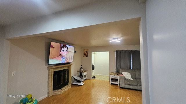 10535 Samoa Ave - Photo 4 of 8