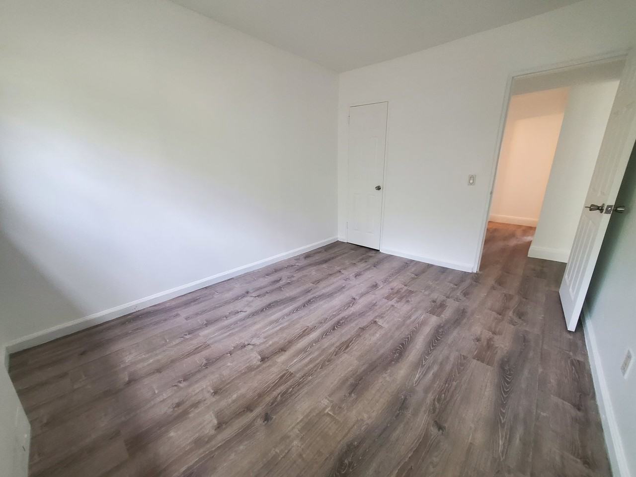 11 Bedford Ave #2 - Photo 5 of 8