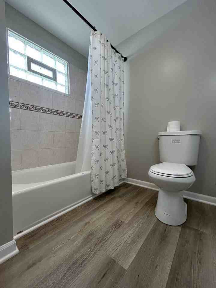 4834 N Ridgeway Ave #3 - Photo 7 of 12