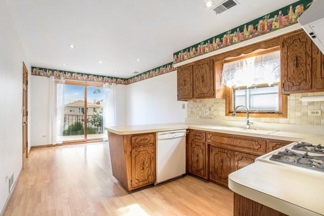 6120 W Eastwood Ave #2 - Photo 5 of 10