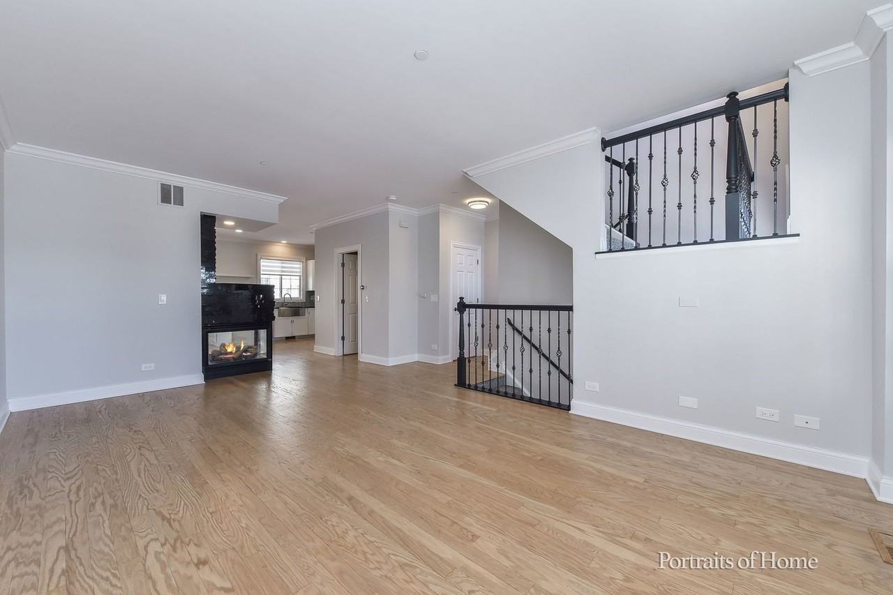 850 Shandrew Dr - Photo 5 of 29
