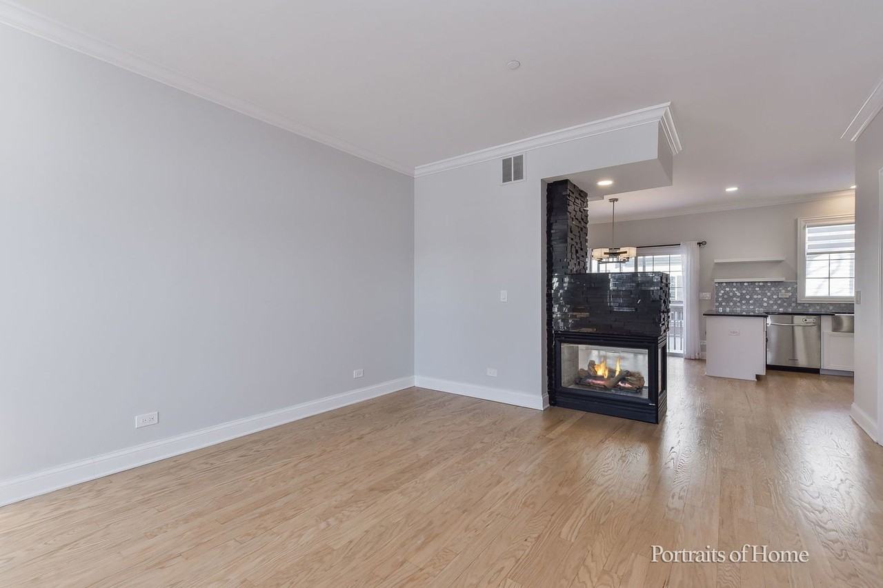 850 Shandrew Dr - Photo 6 of 29