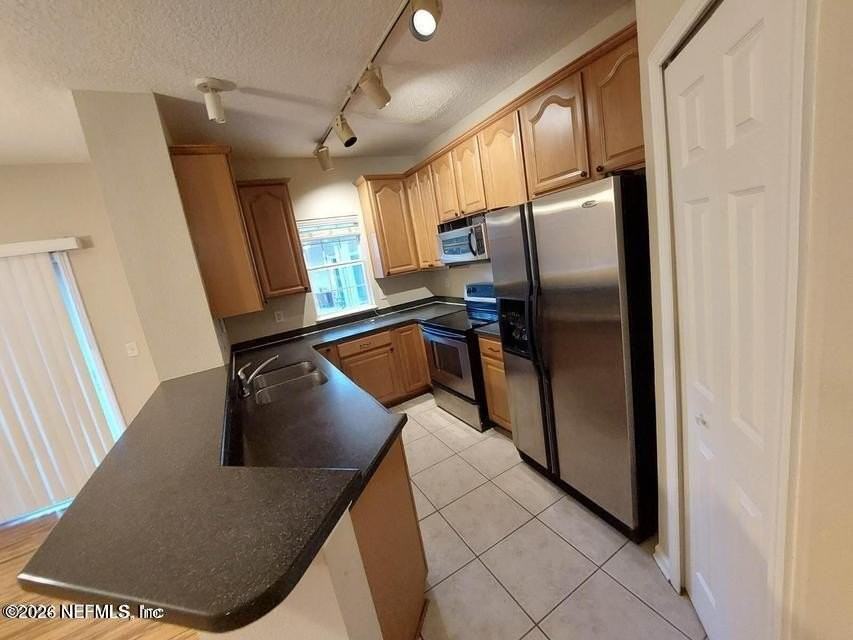 7151 Deerfoot Point Cir #11-1 - Photo 4 of 16