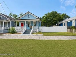 featured image of 443 E 3rd St