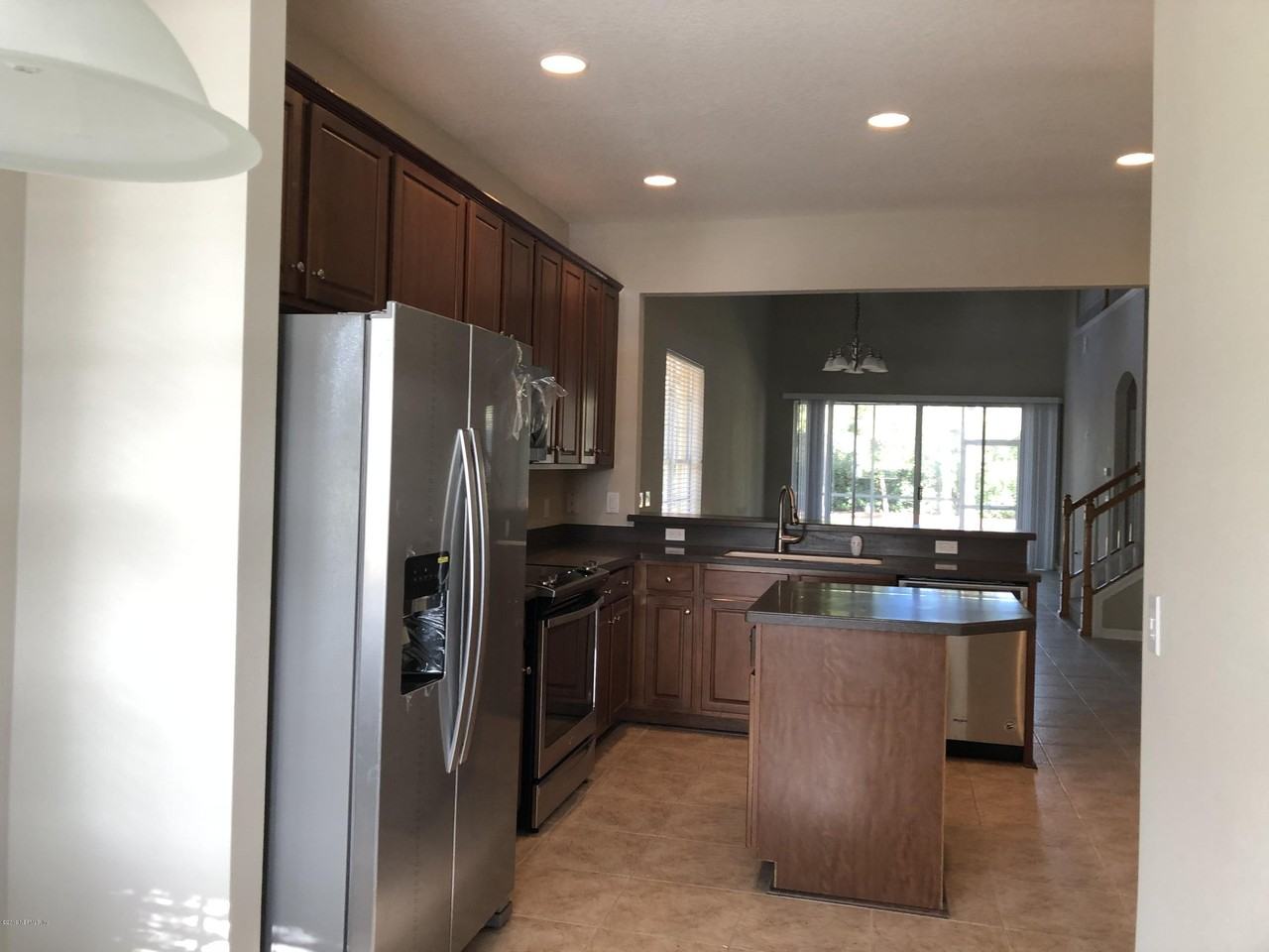 5901 Tavernier St - Photo 4 of 26