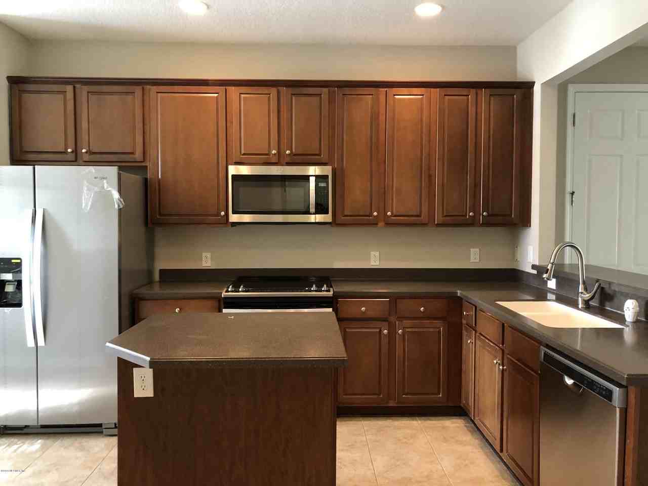 5901 Tavernier St - Photo 5 of 26