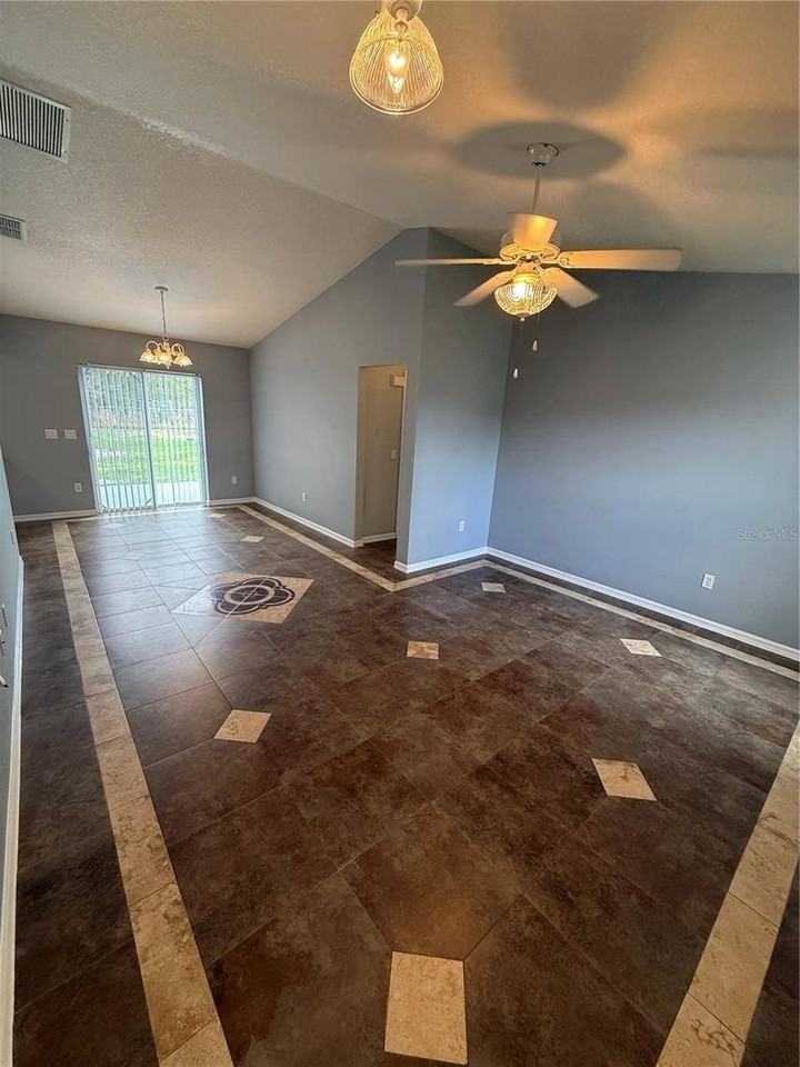 15095 Sw 51st Ter - Photo 2 of 23