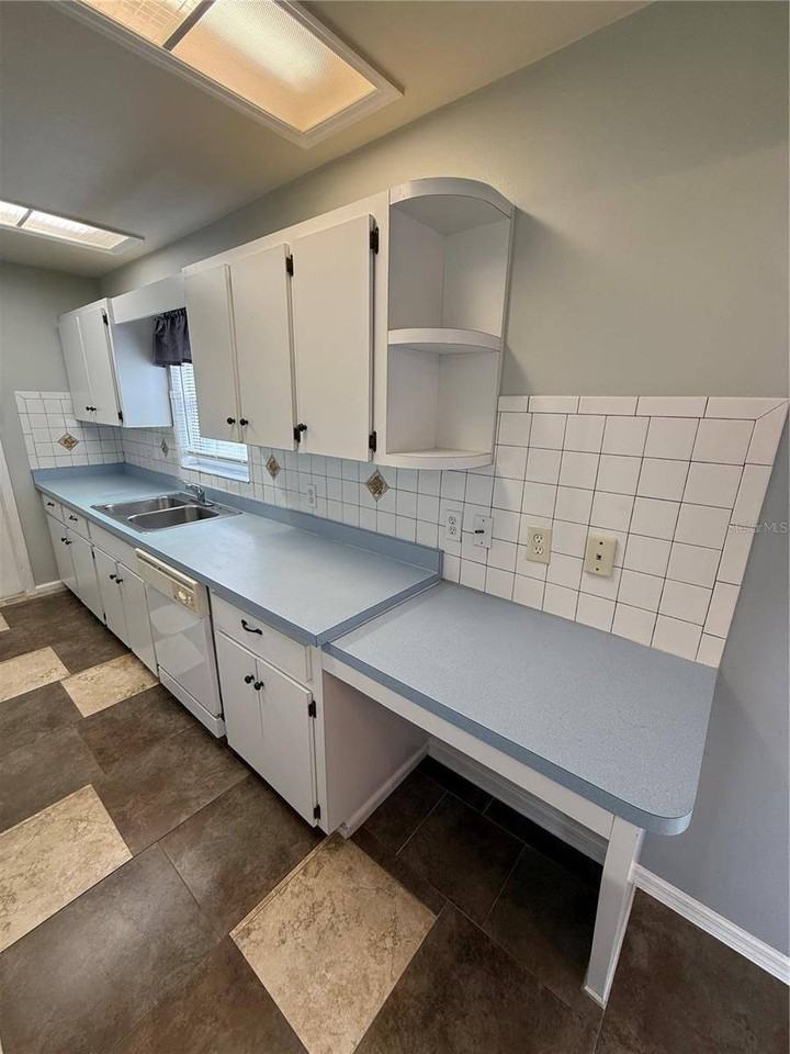 15095 Sw 51st Ter - Photo 5 of 23