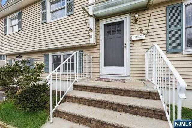 23 Asmus Rd - Photo 2 of 38