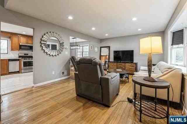 23 Asmus Rd - Photo 6 of 38