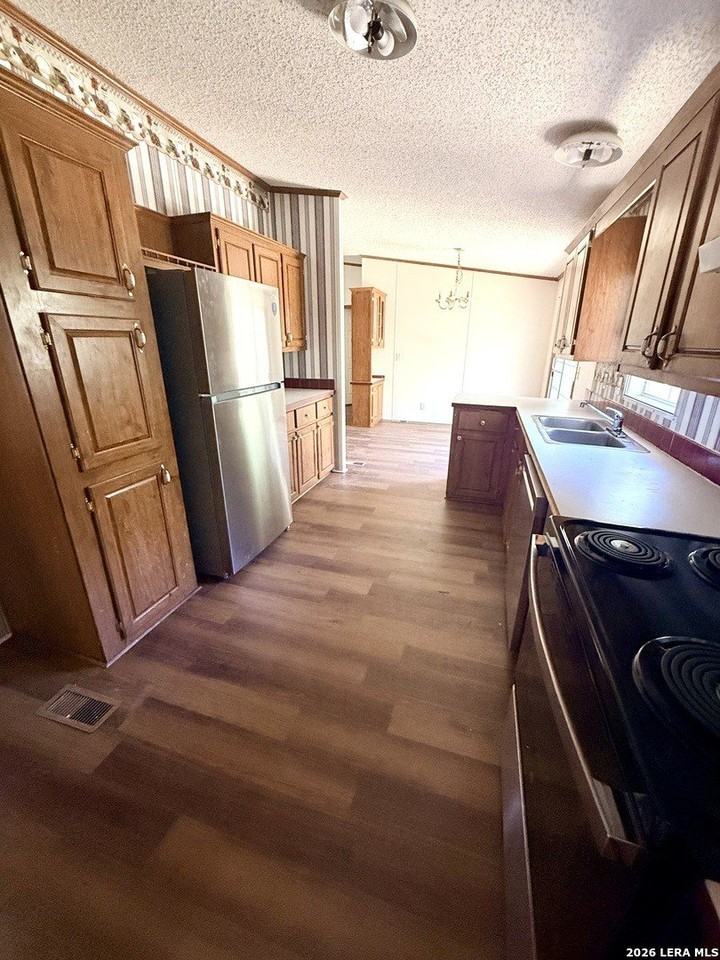 234 Redford Rd - Photo 4 of 15