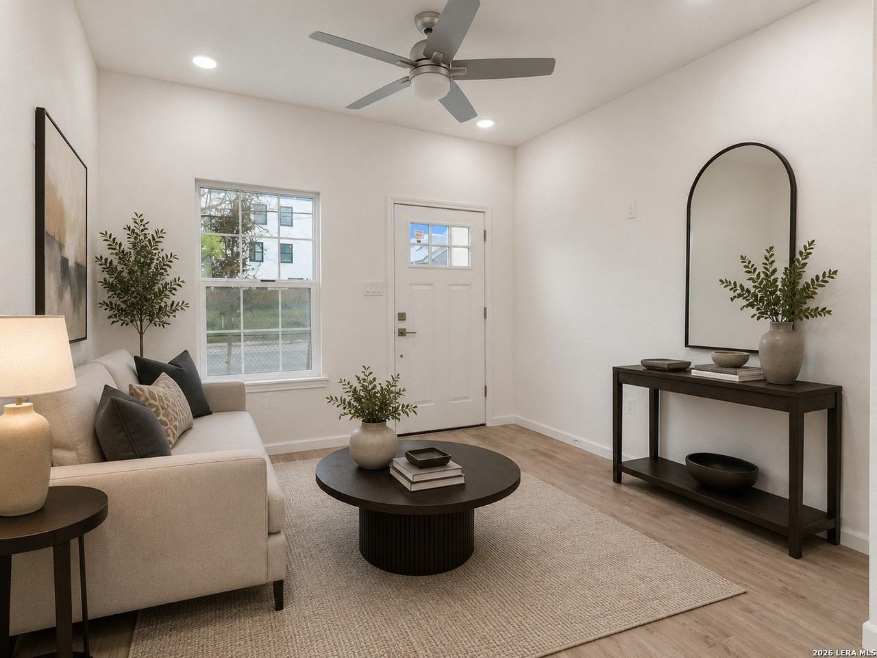 626 Iowa St #626 - Photo 4 of 14