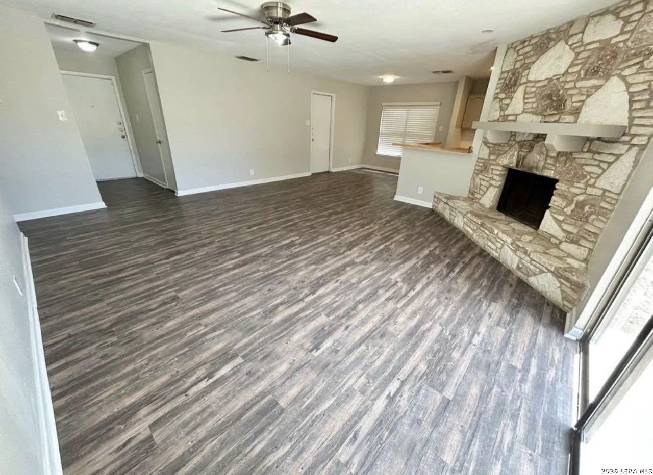 11227 Spring Mint Dr - Photo 3 of 18