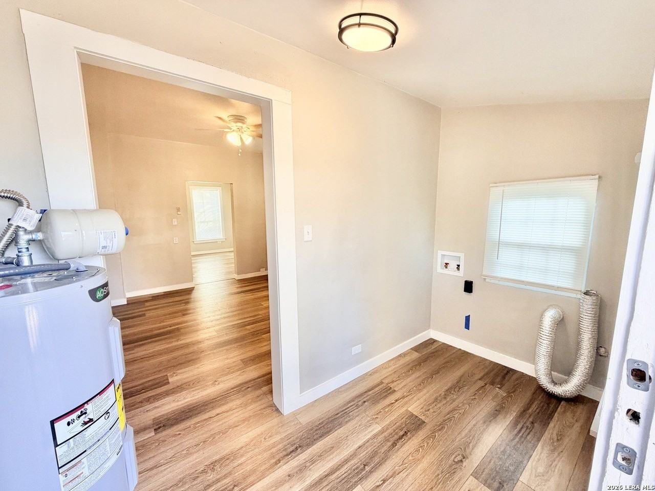 143 E Baylor - Photo 5 of 11