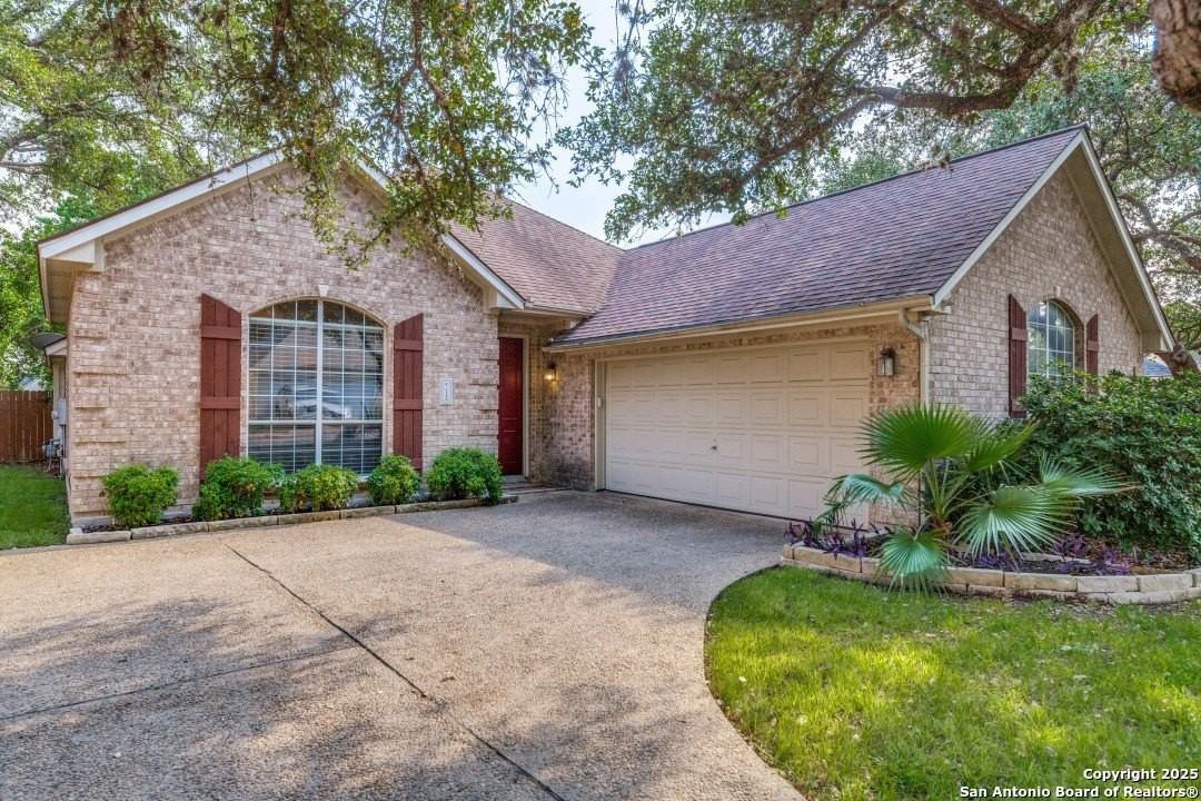 1130 Bluff Frst - Photo 2 of 25